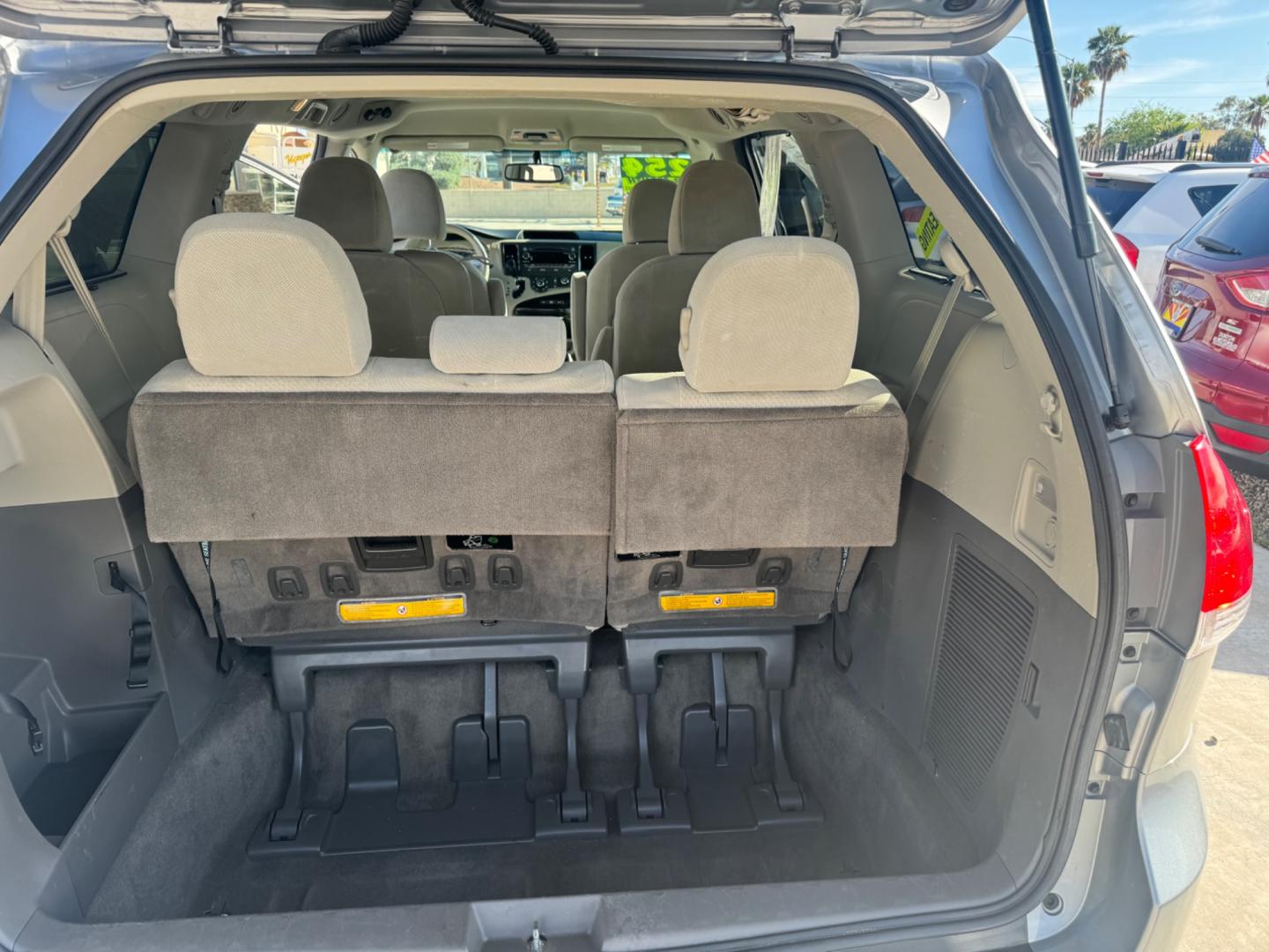 2011 Silver Toyota Sienna (5TDKK3DC1BS) , located at 2190 Hwy 95, Bullhead City, AZ, 86442, (928) 704-0060, 0.000000, 0.000000 - Photo#10